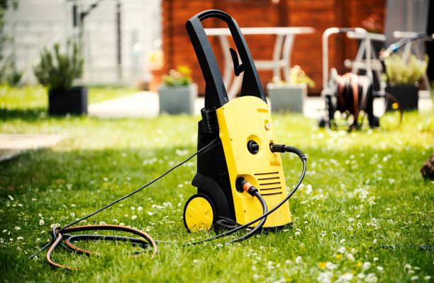 Best Animal Enclosure Cleaning  in Gun Barrel City, TX